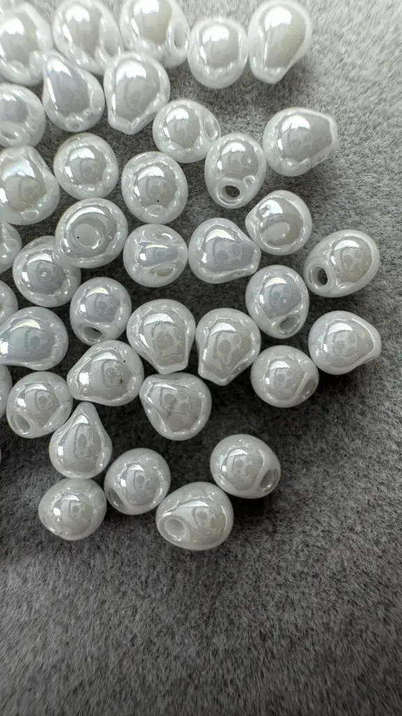 magatama beads