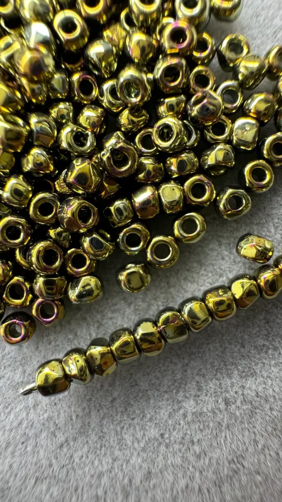 three cut beads